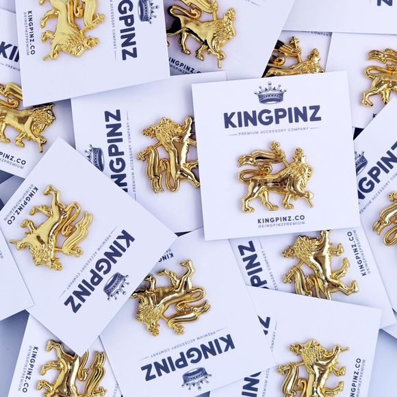 Lion Of Judah 3D Lapel Pin - Picture 2 of 2